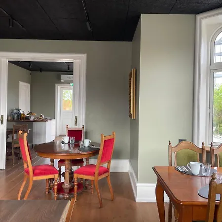 Randalin Apartmanhotel Åkirkeby